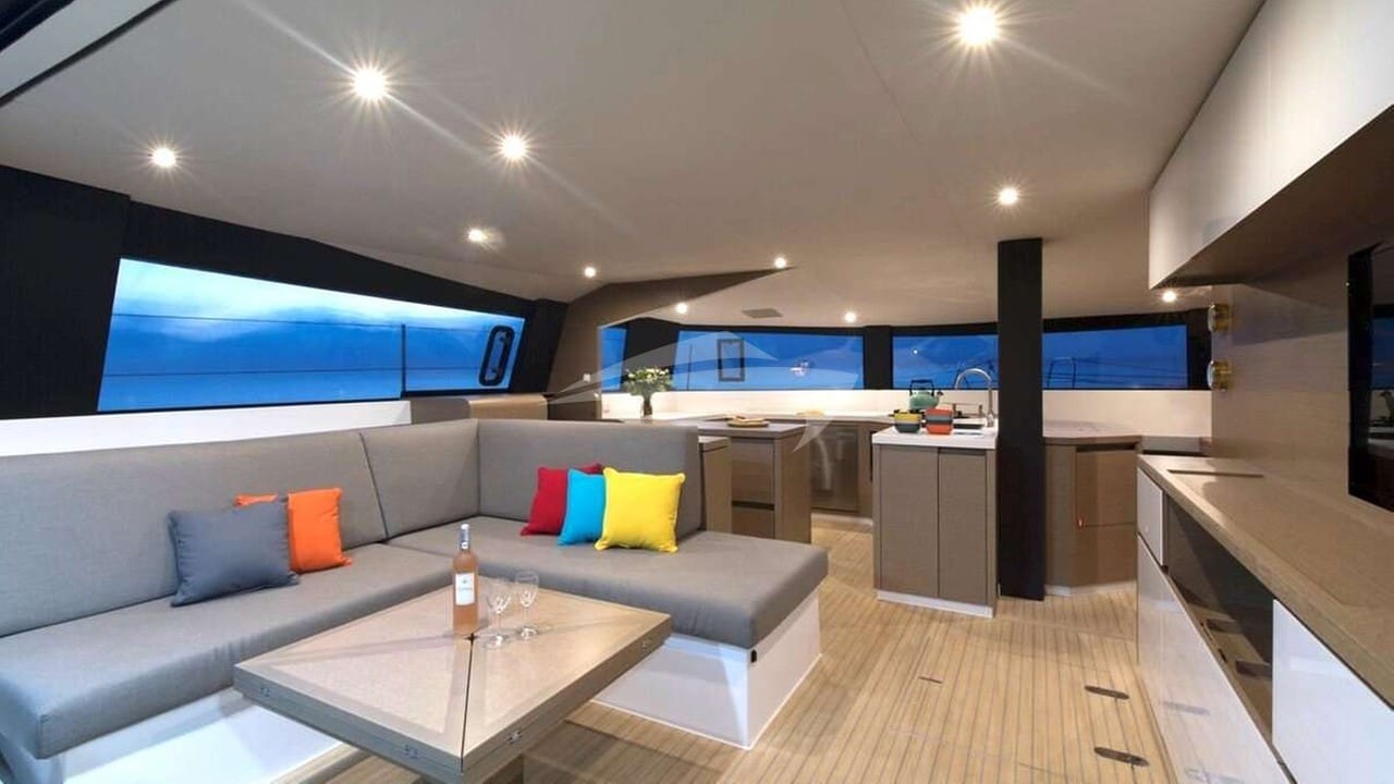 Confortable sofa open to galey and sea