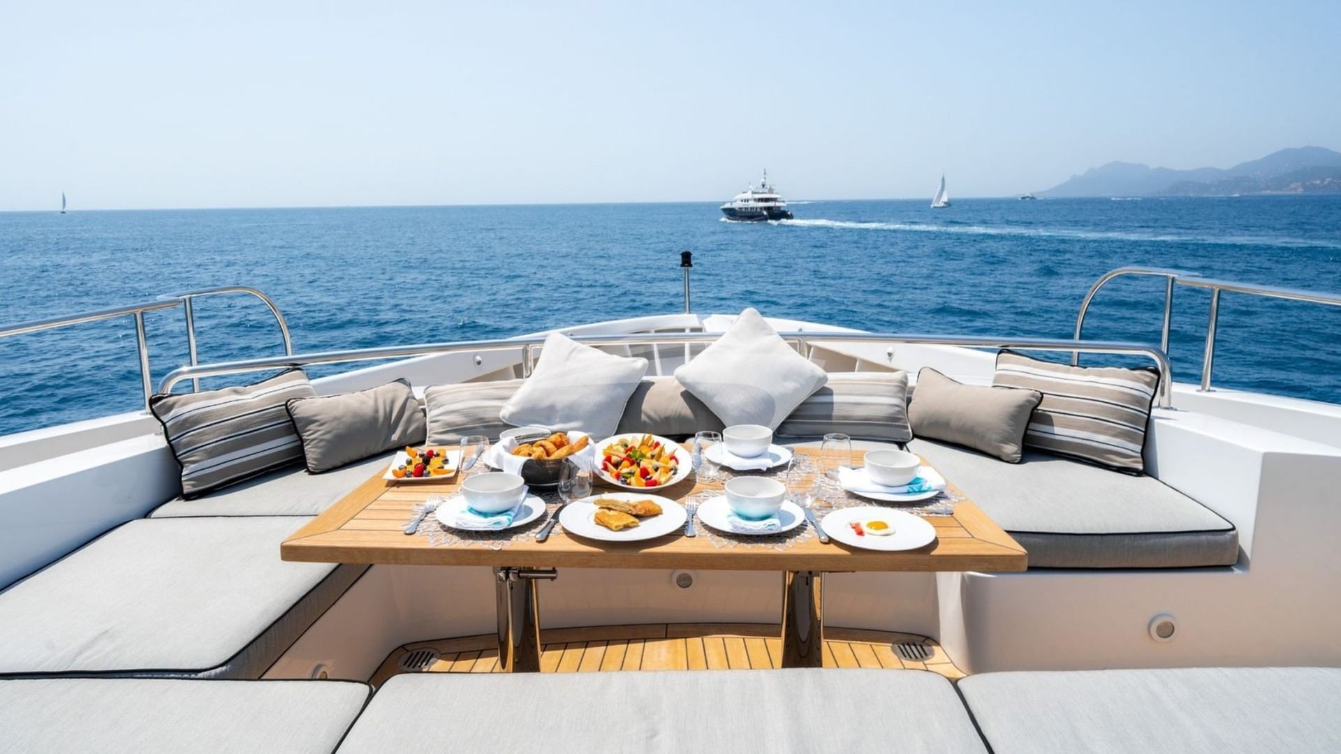 Deck Dining