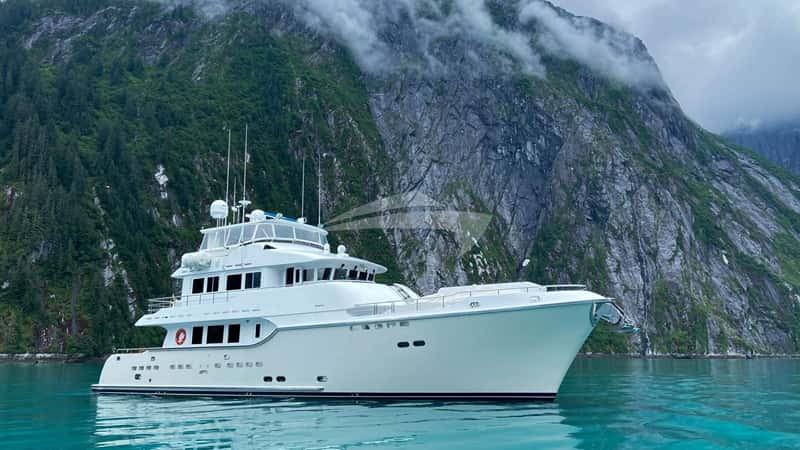 SERENDIPITY 26m motor yacht charter