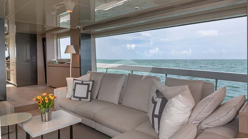 NO TIME TO DIE 27m motor yacht charter, photo 9