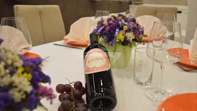 Dining Detail