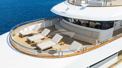 Sun deck / Bridge deck forward