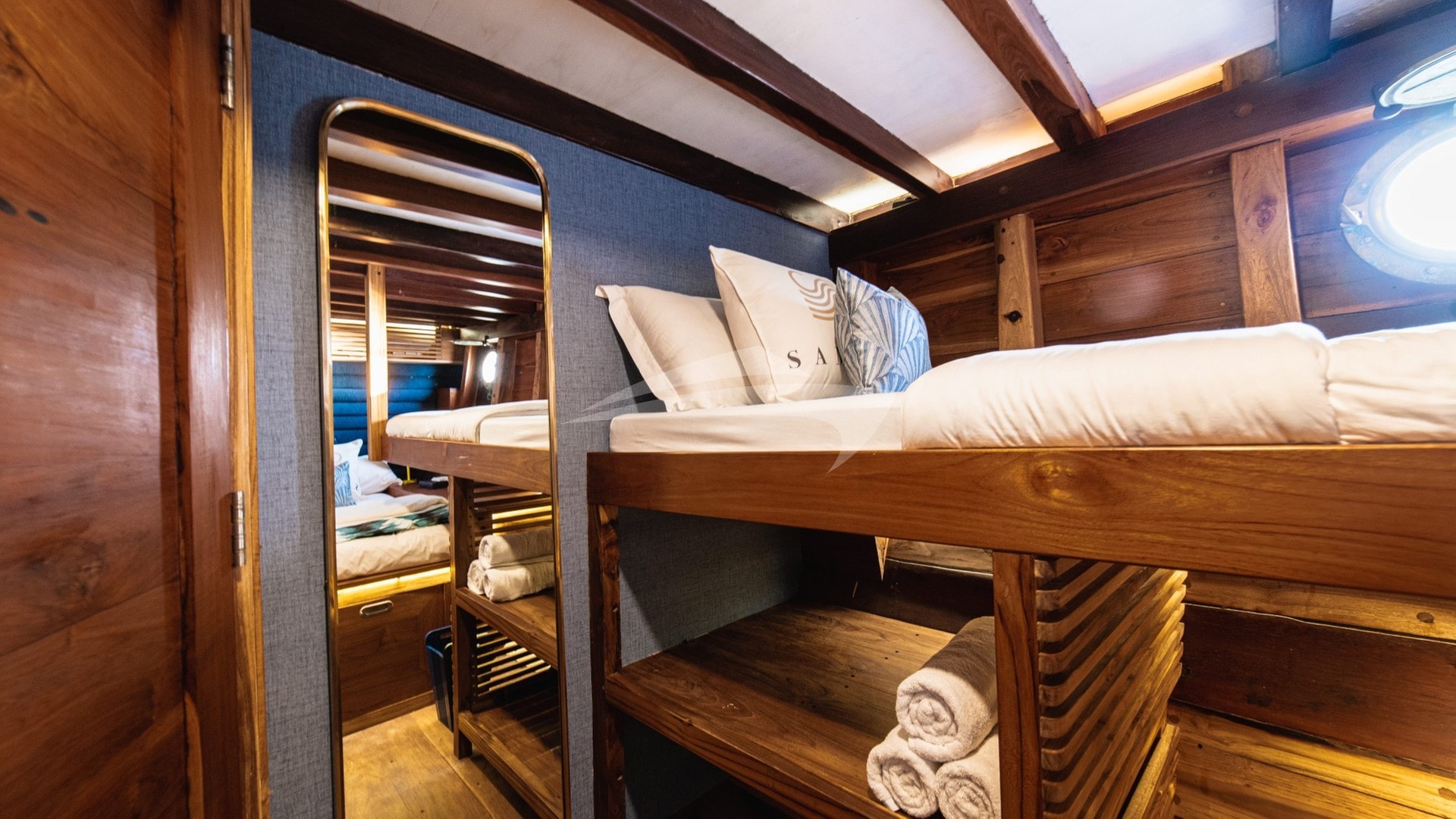SAMARA II CABIN 5