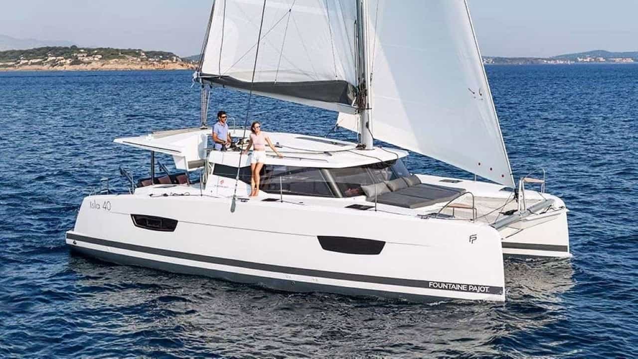 VIVE L'AMOUR yacht charter
