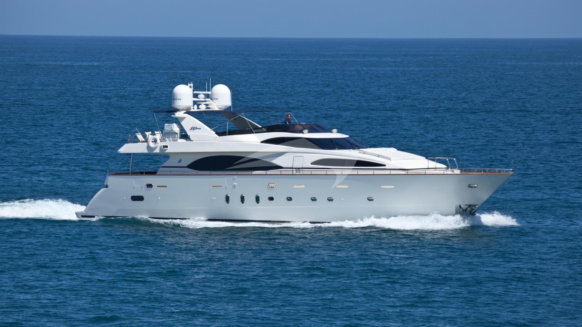 SUPER, Motor yacht, 30.5 m