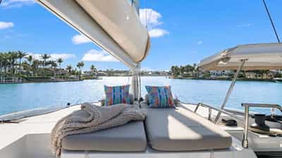 Flybridge Sunbeds