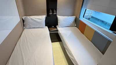 Twin Cabin