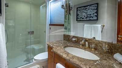 Twin Cabin Bathroom