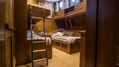 Спальня с 2 отдельными кроватями и Pullman