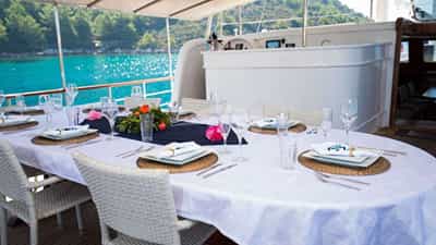 Deck Dining