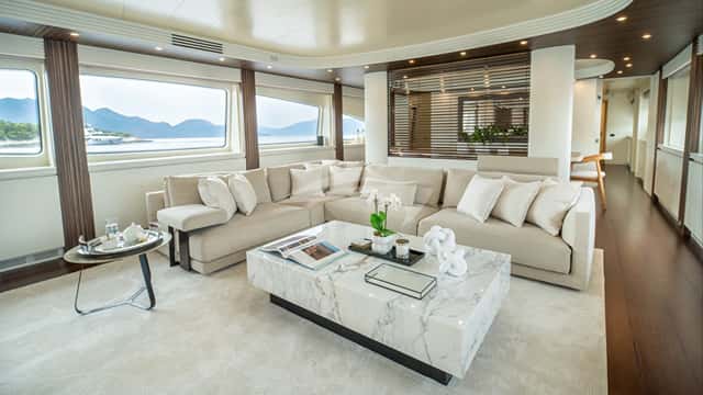 PAREAKI II yacht charter photo 3