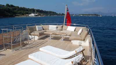 Sundeck Aft