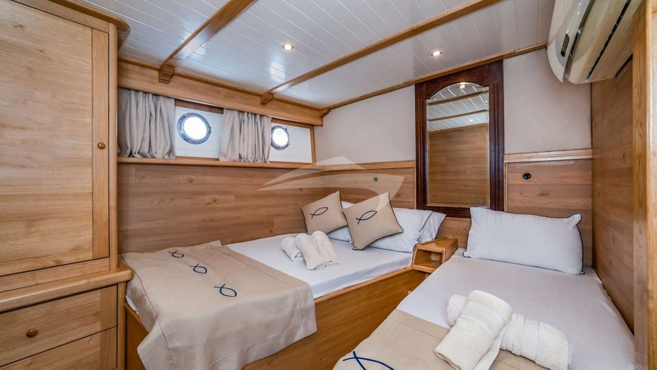 DOUBLE CABIN (Triple)