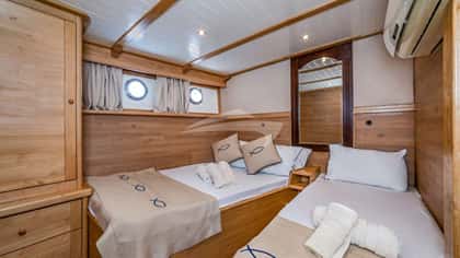 AMAZON SOLO 28m motor yacht charter, photo 9
