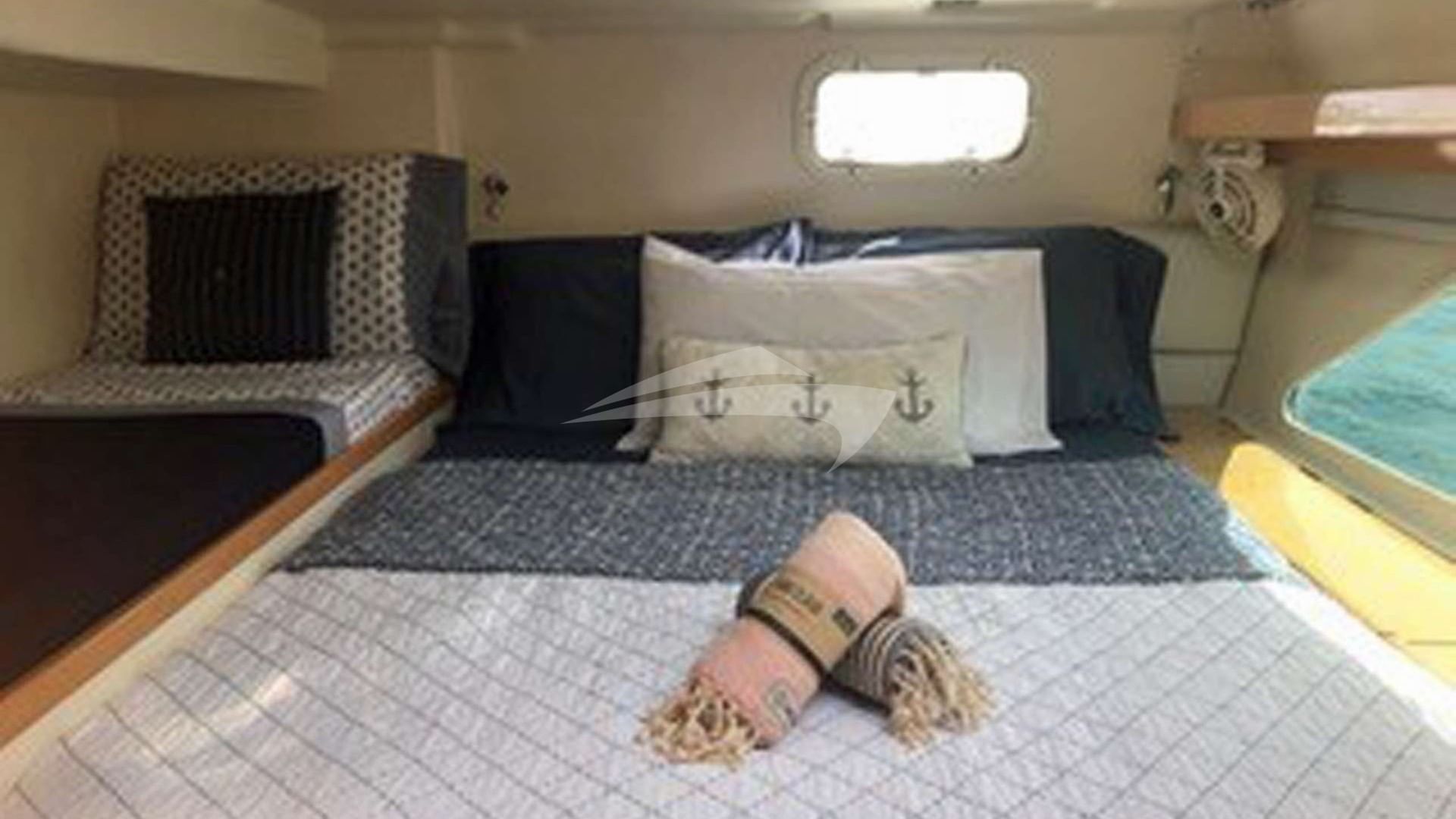 Port Stern Cabin with lovely view