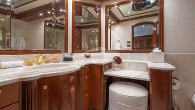 MASTER ENSUITE
