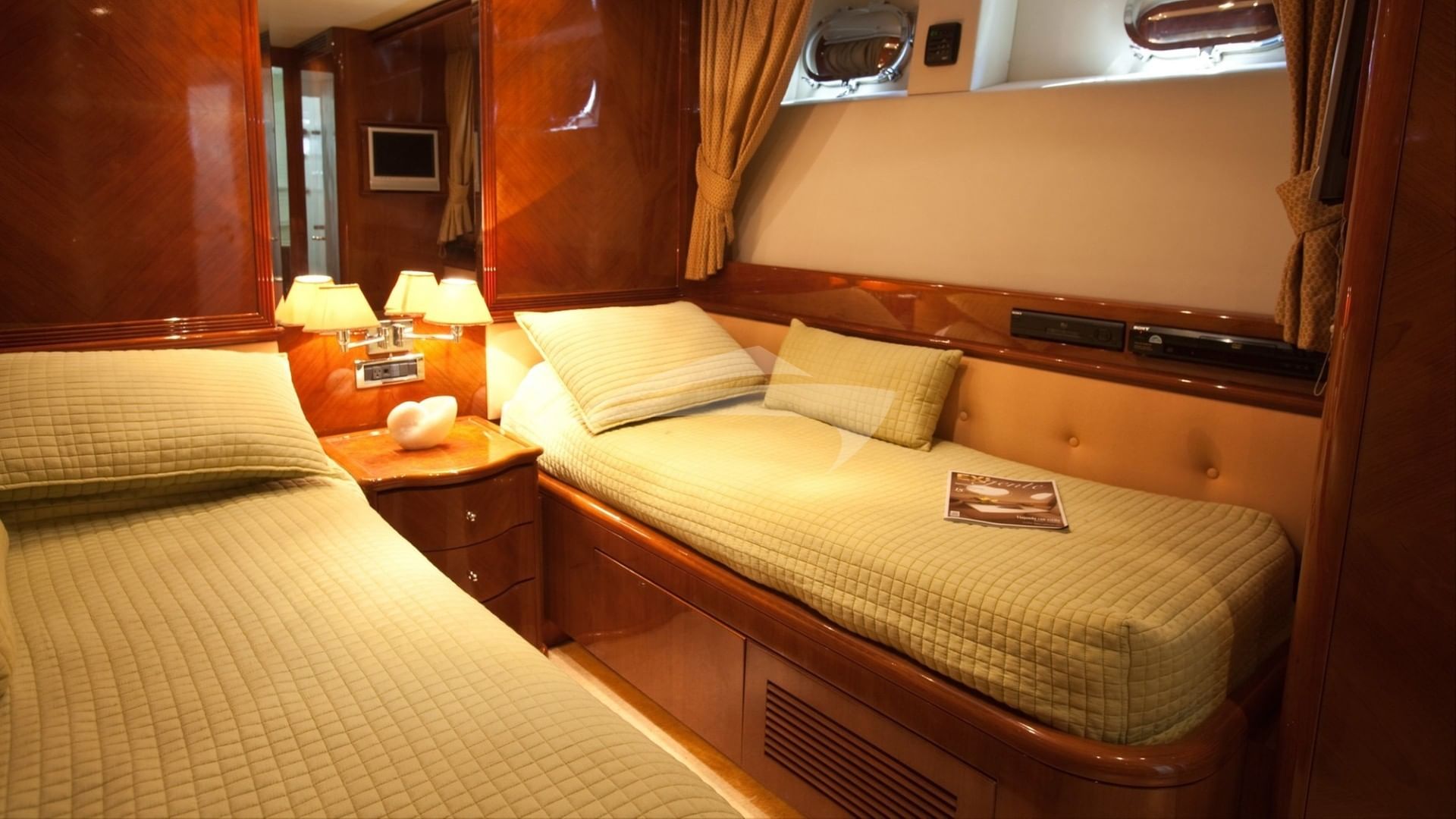 Guest cabin with twin beds