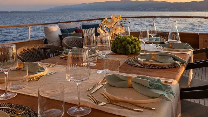 Alfresco Dining