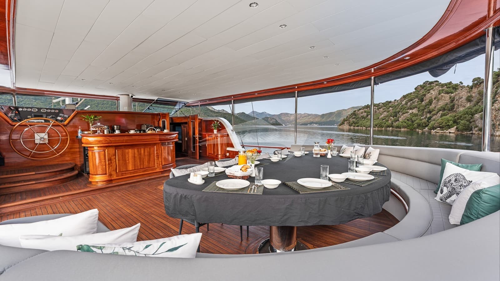 TOSCA, photo from the yacht portfolio 15