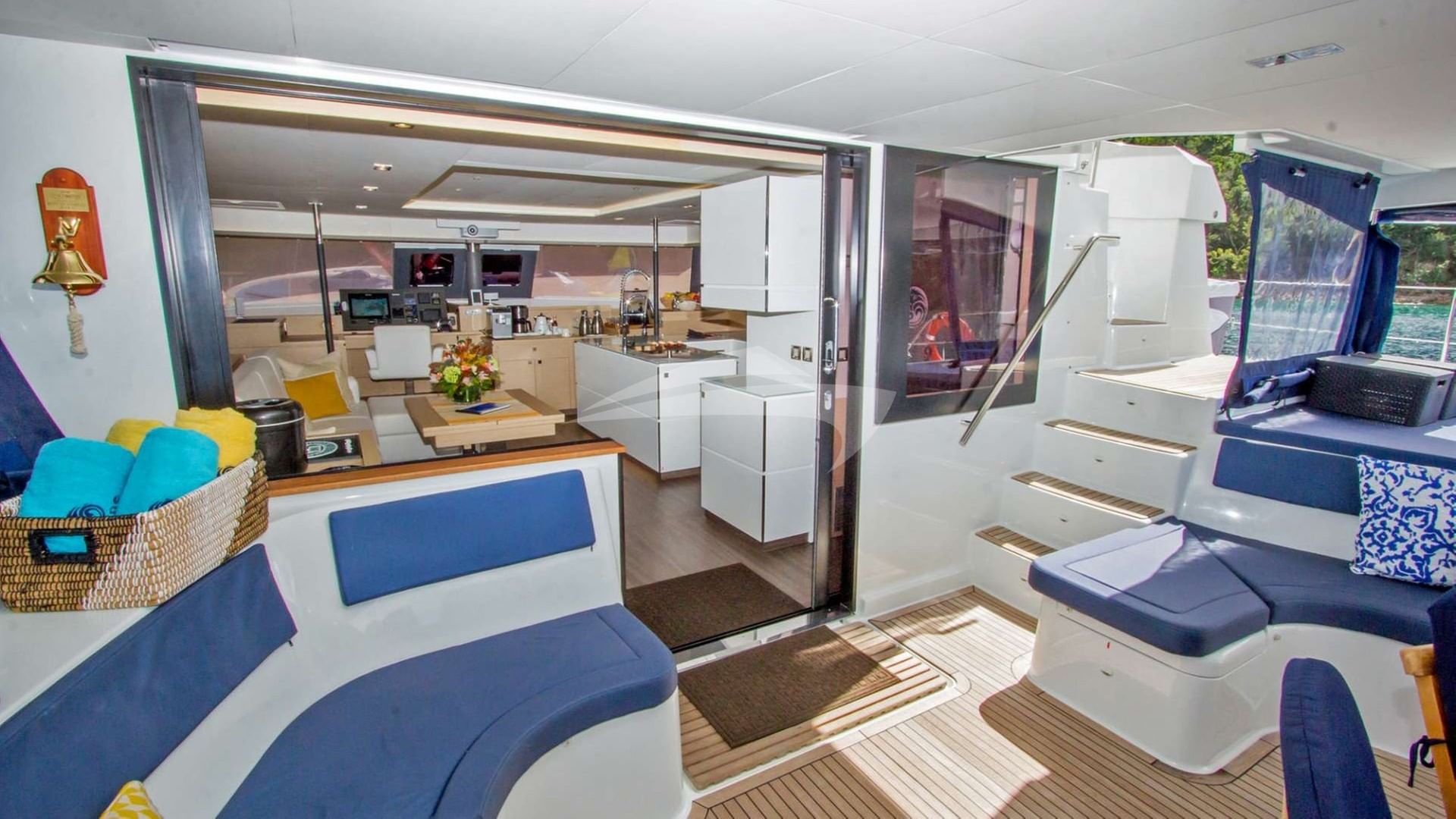 Spacious Aft Deck and Salon Entrance