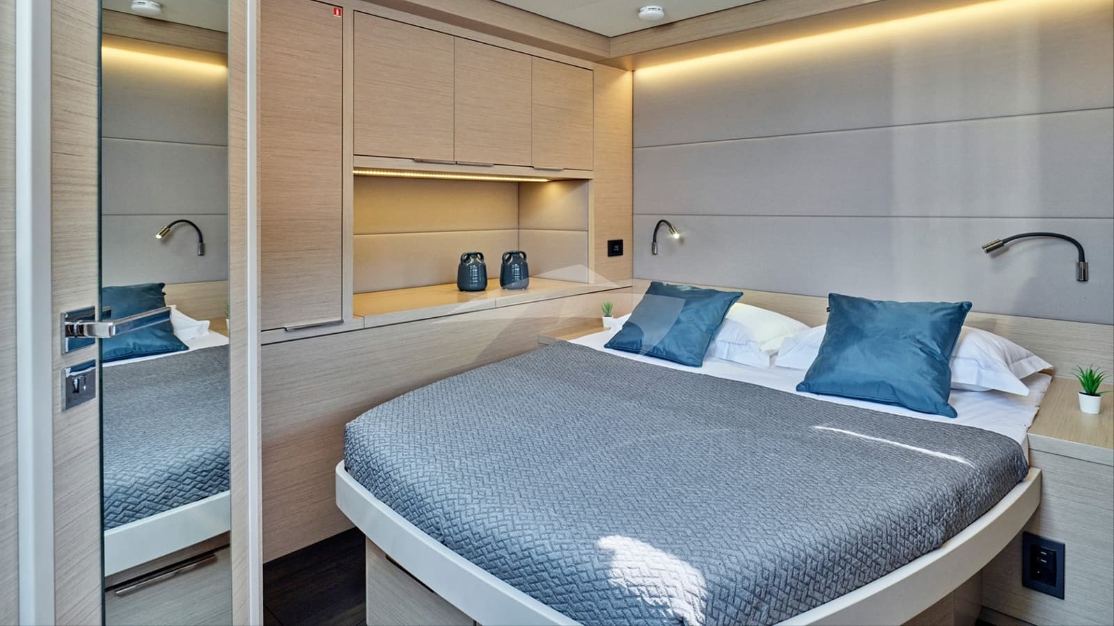 AZUL, photo from the yacht portfolio 13