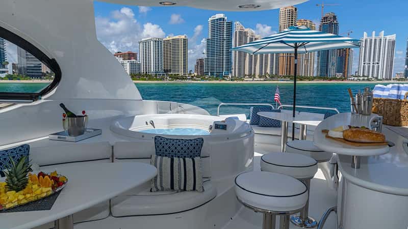 FINALLY-APHRODITE 26m motor yacht charter, photo 3
