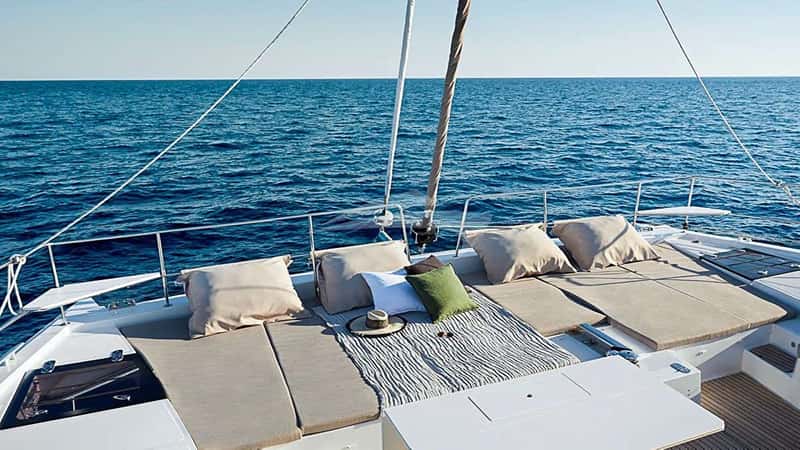 CHILLIN HUT 17m sailing yacht charter, photo 6