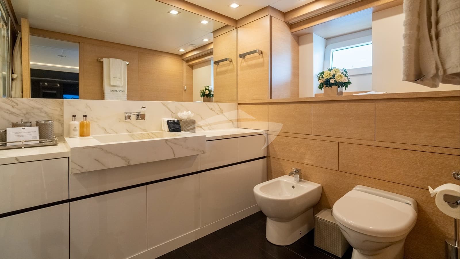 BON VIVANT, photo from the yacht portfolio 19