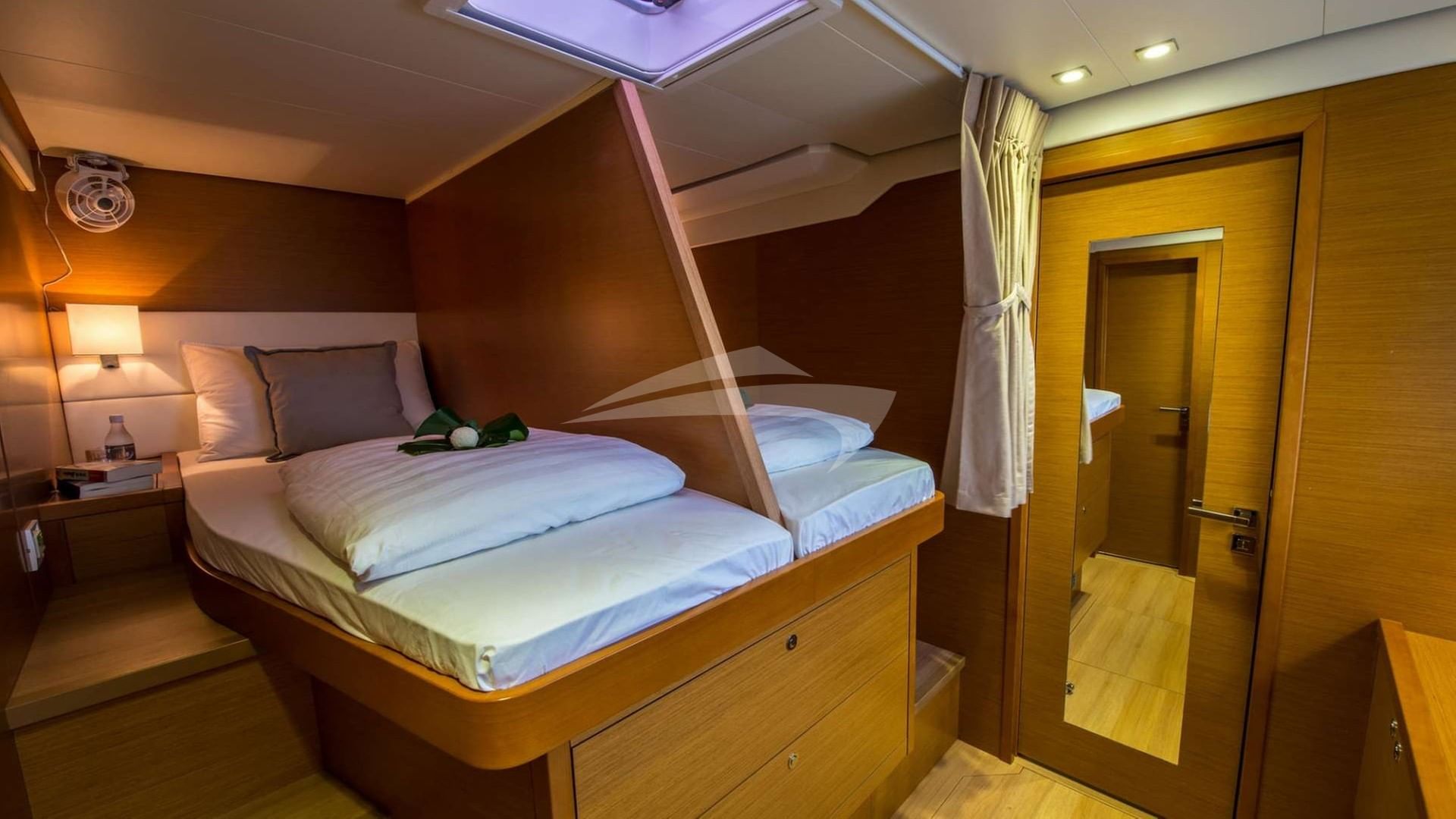 Guest Double Cabin (Convertible to Singles)