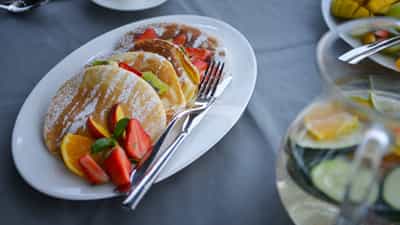 Dining Detail