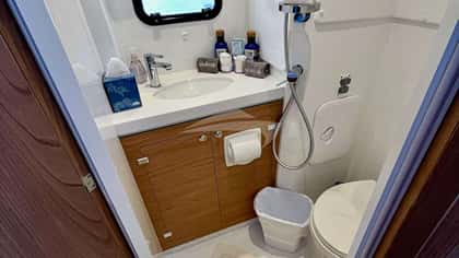 DOCK HOLIDAY 17m sailing yacht charter, photo 6