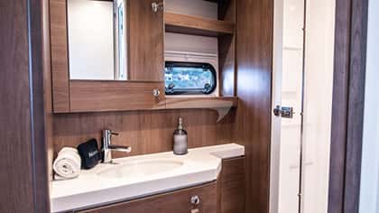 ESCAPADE 17m sailing yacht charter, photo 7