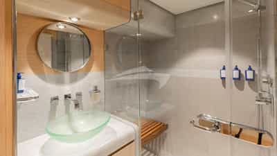 Twin Bathroom