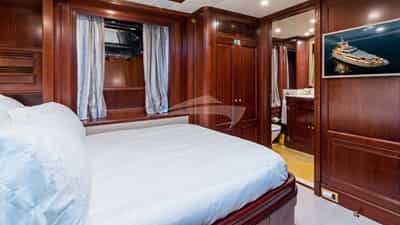 Double Cabin