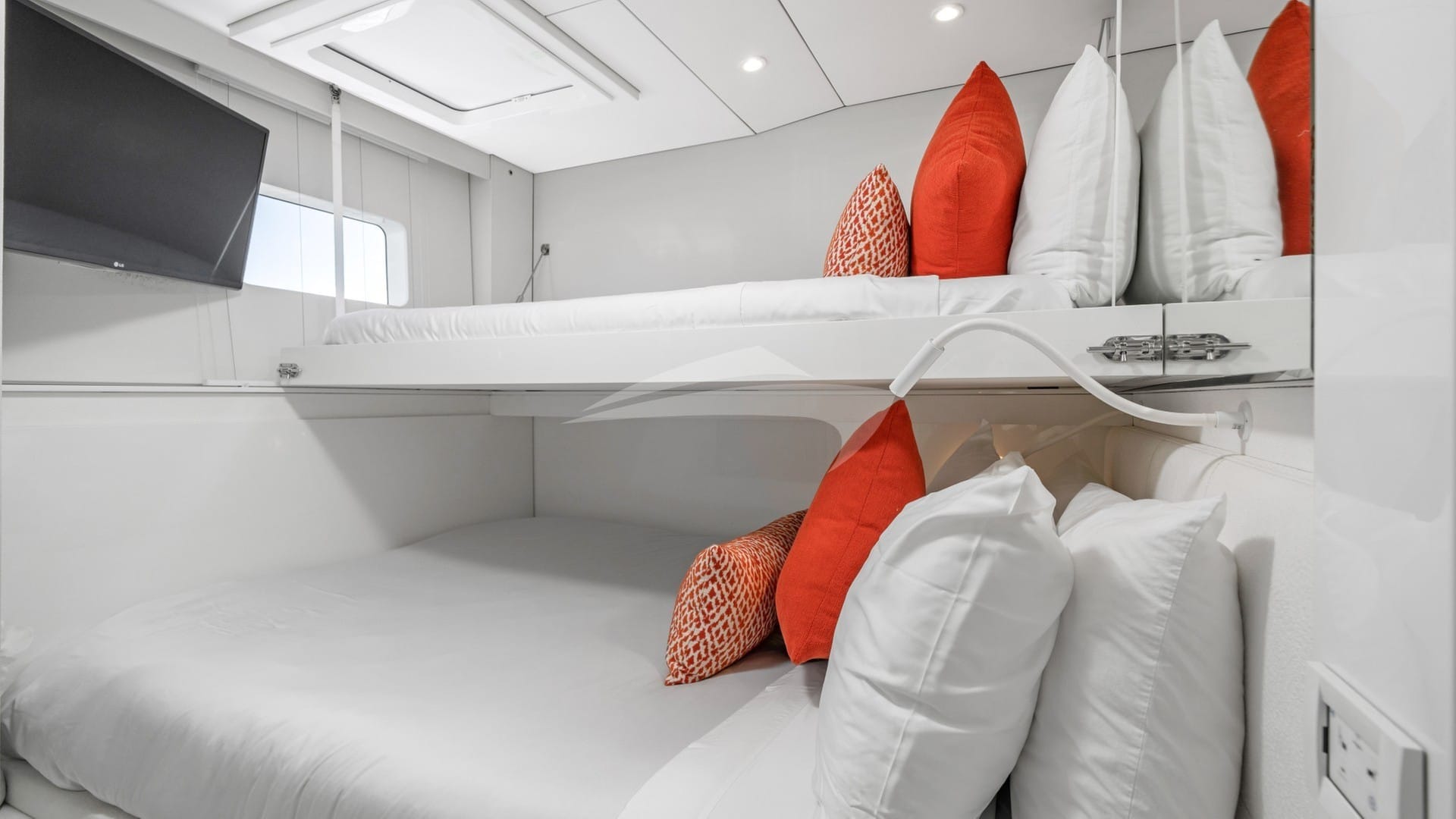 Starboard Aft Queen with Pullman