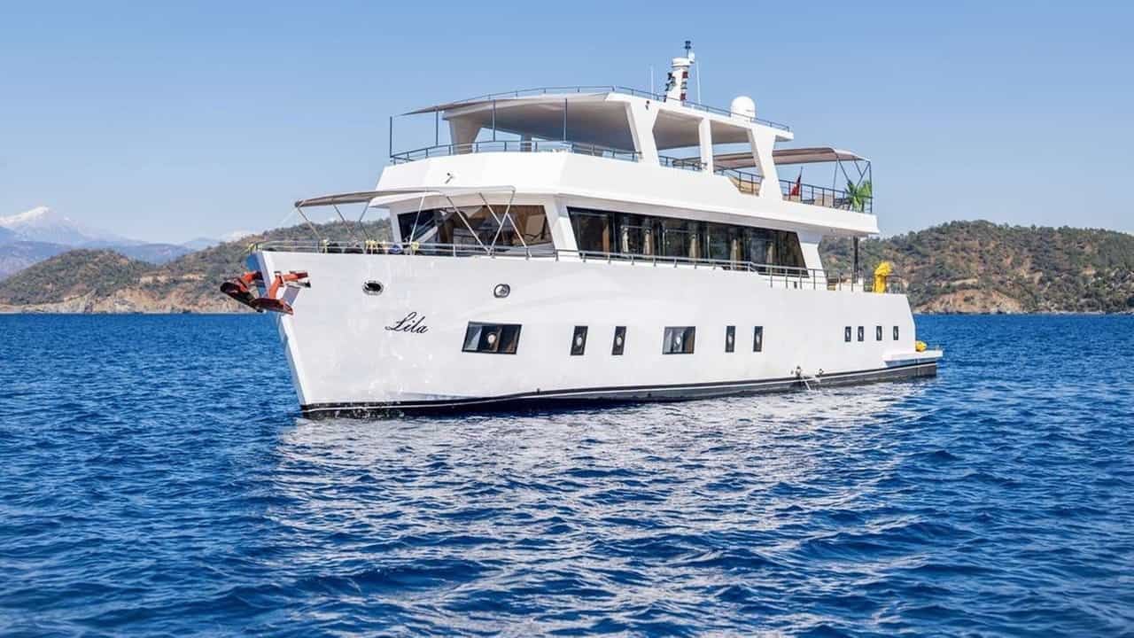 LILA TRAWLER 1