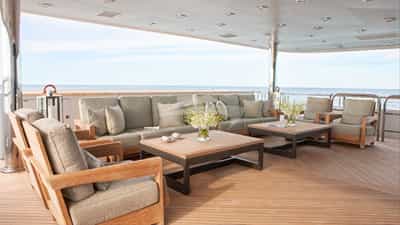 Main deck aft