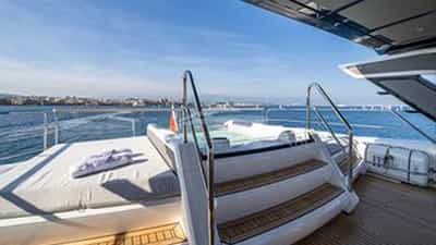 Deck Jacuzzi