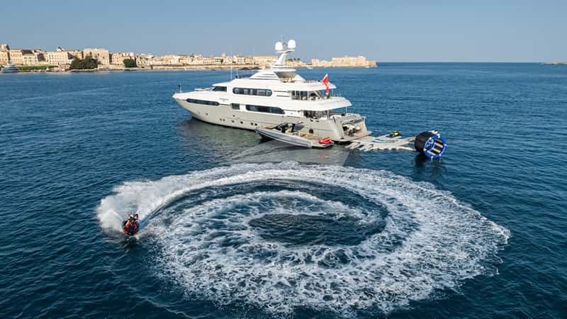 MAXIMILIAN MMIV 45m motor yacht charter, photo 5