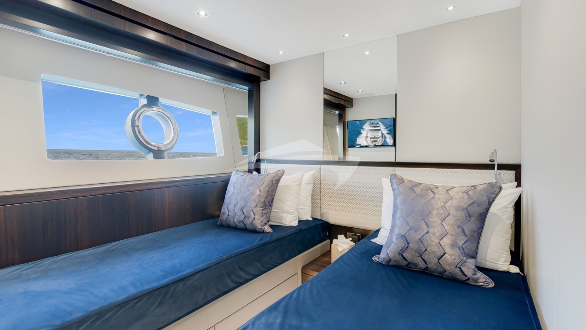 CONVERTIBLE TWIN STATERROM 2