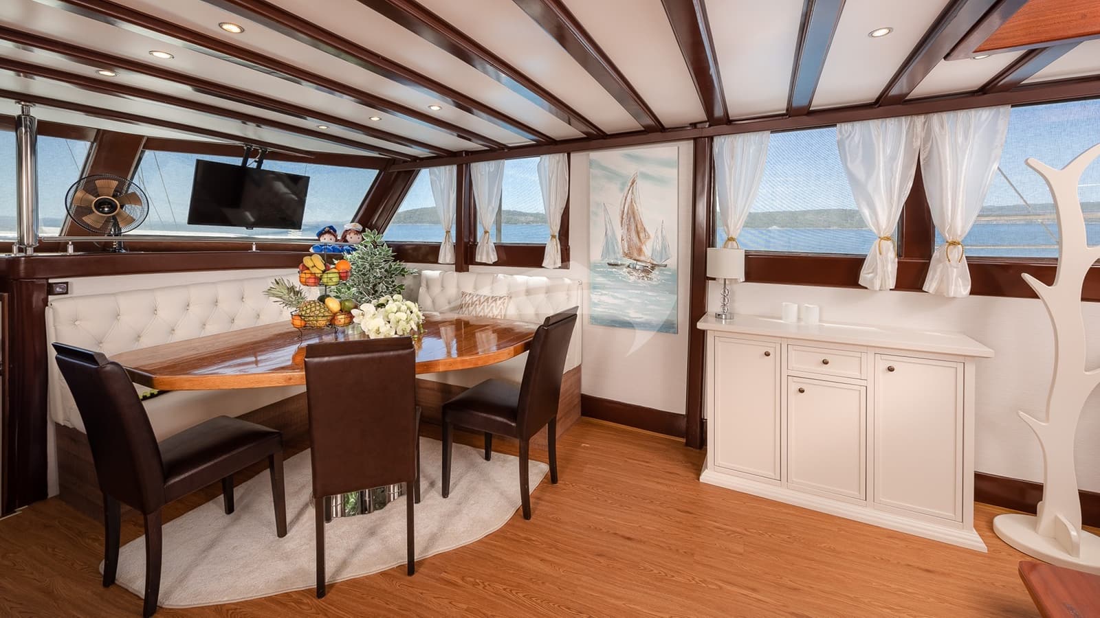 LUCKY YOU, photo from the yacht portfolio 7
