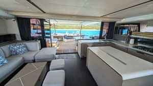 Yacht Charter INSPIRANTE