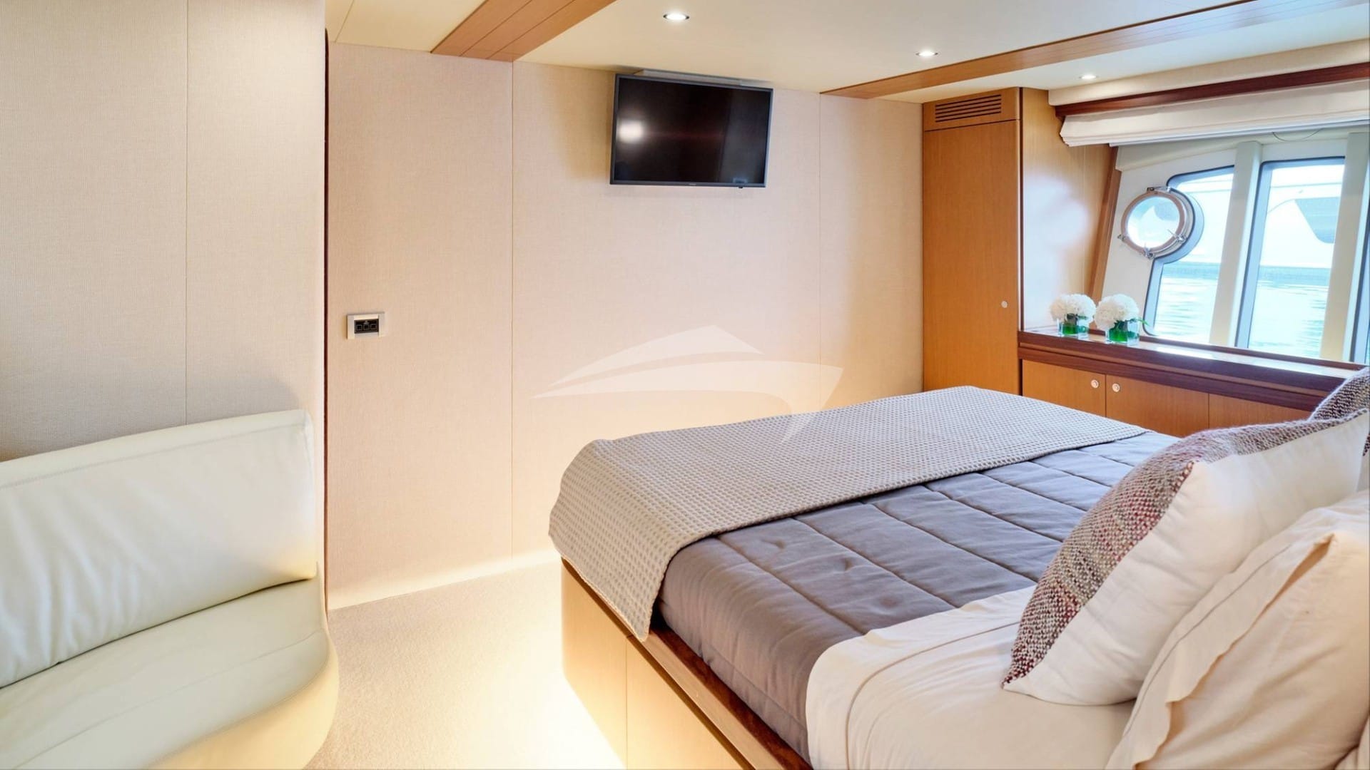 VIP Cabin