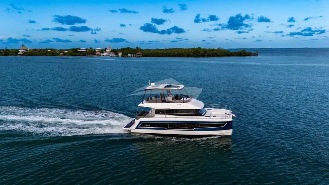 yacht-image