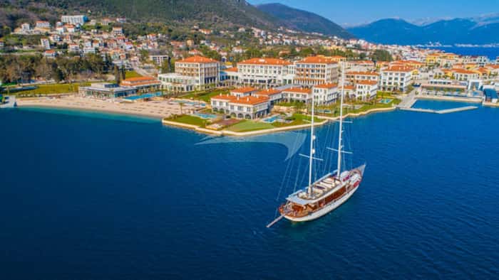 RIANA 42m sailing yacht charter, photo 2