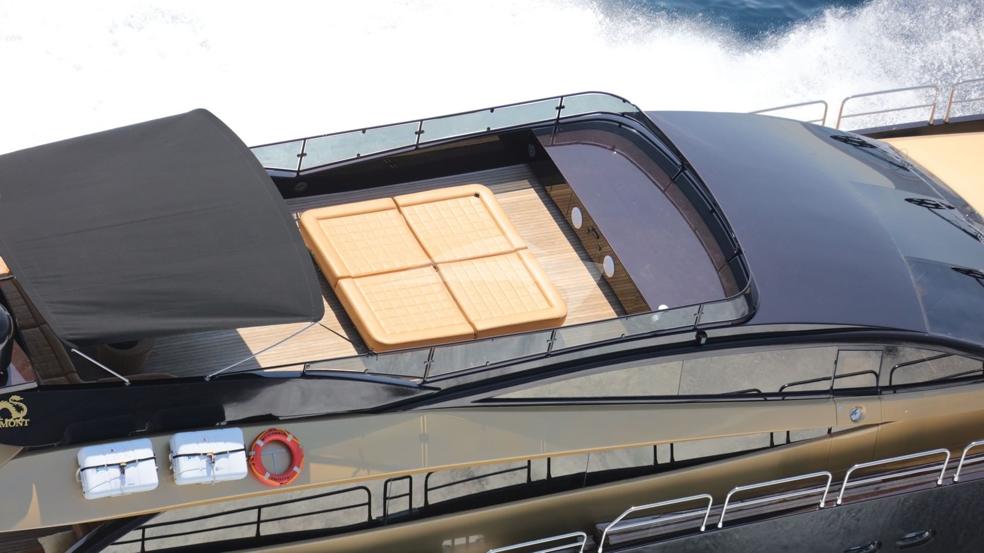 Flybridge Sunbed