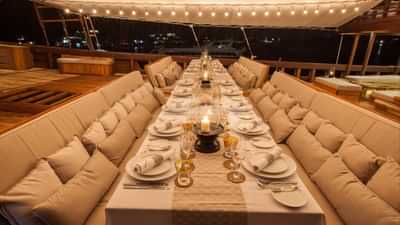 Deck Dining