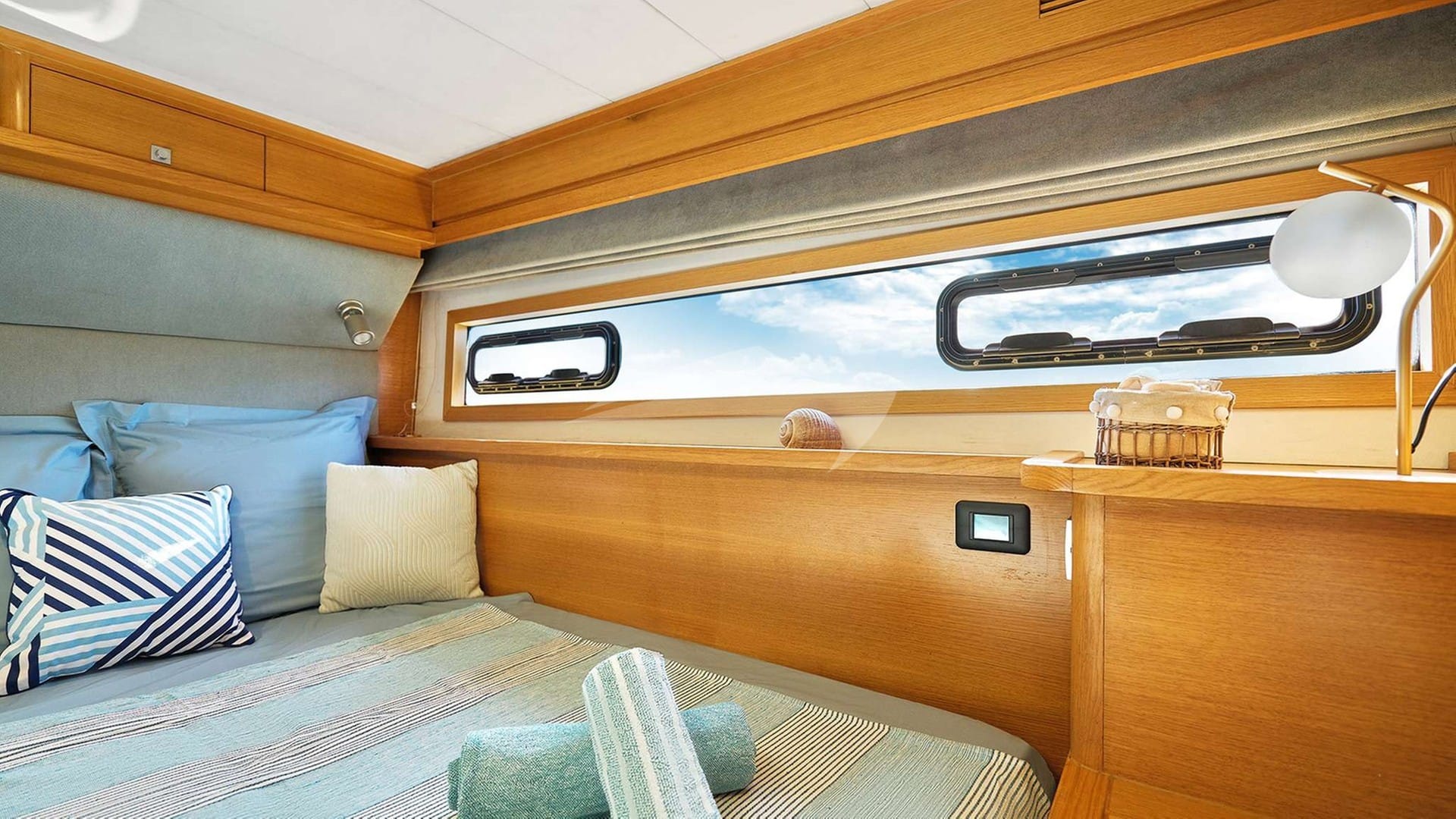 Another view Double cabin