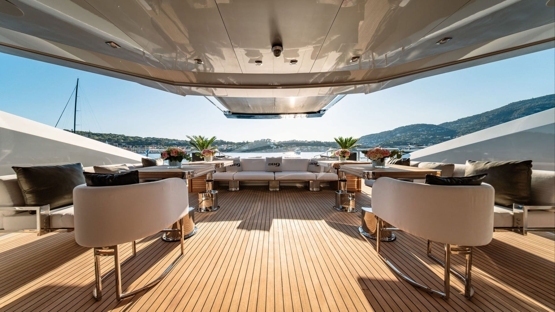 Air conditioned aft deck