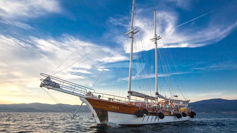 LIBRA, Segeln
